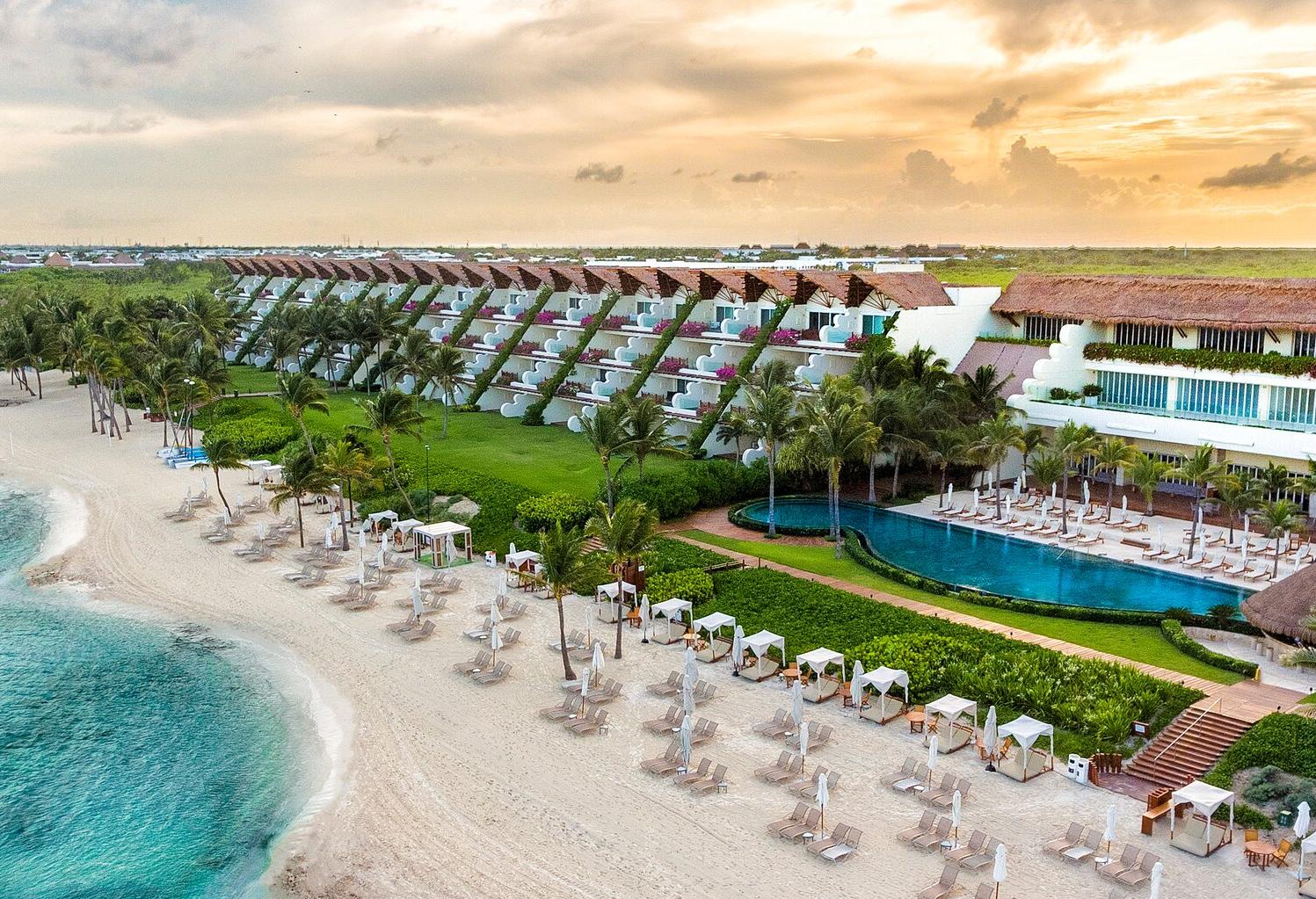 Grand Velas Riviera Maya ultra-luxury all-inclusive resort with world-class dining, expansive suites, and premium spa in the Riviera Maya.